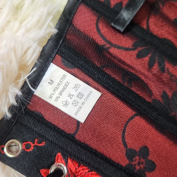 Red and Black Underbust Corset - Picture 2 of 5